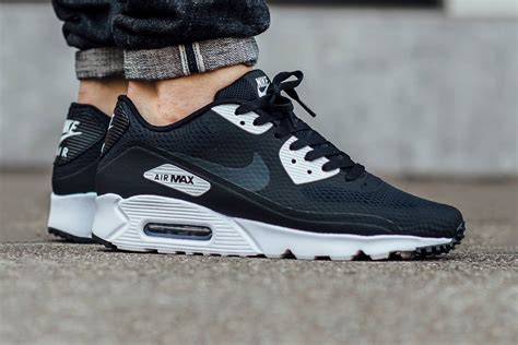 nike air max 90 essential zwart wit